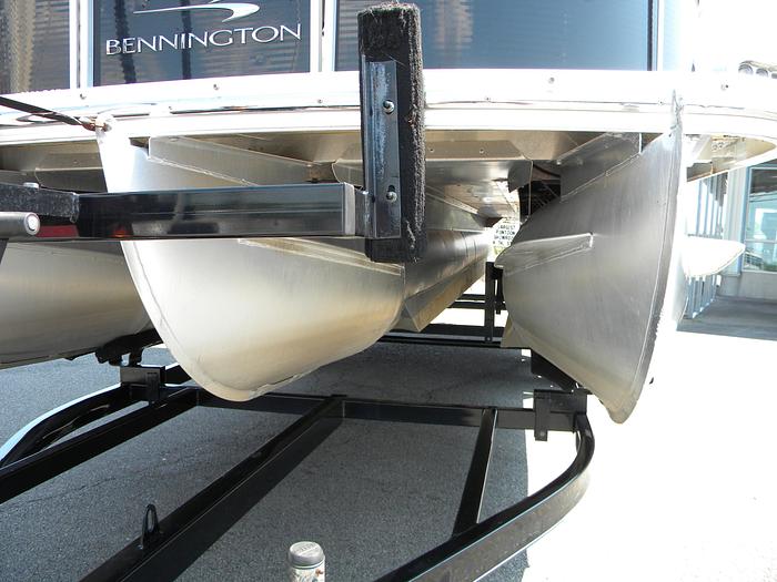 Used 2013 Bennington 2250RSR