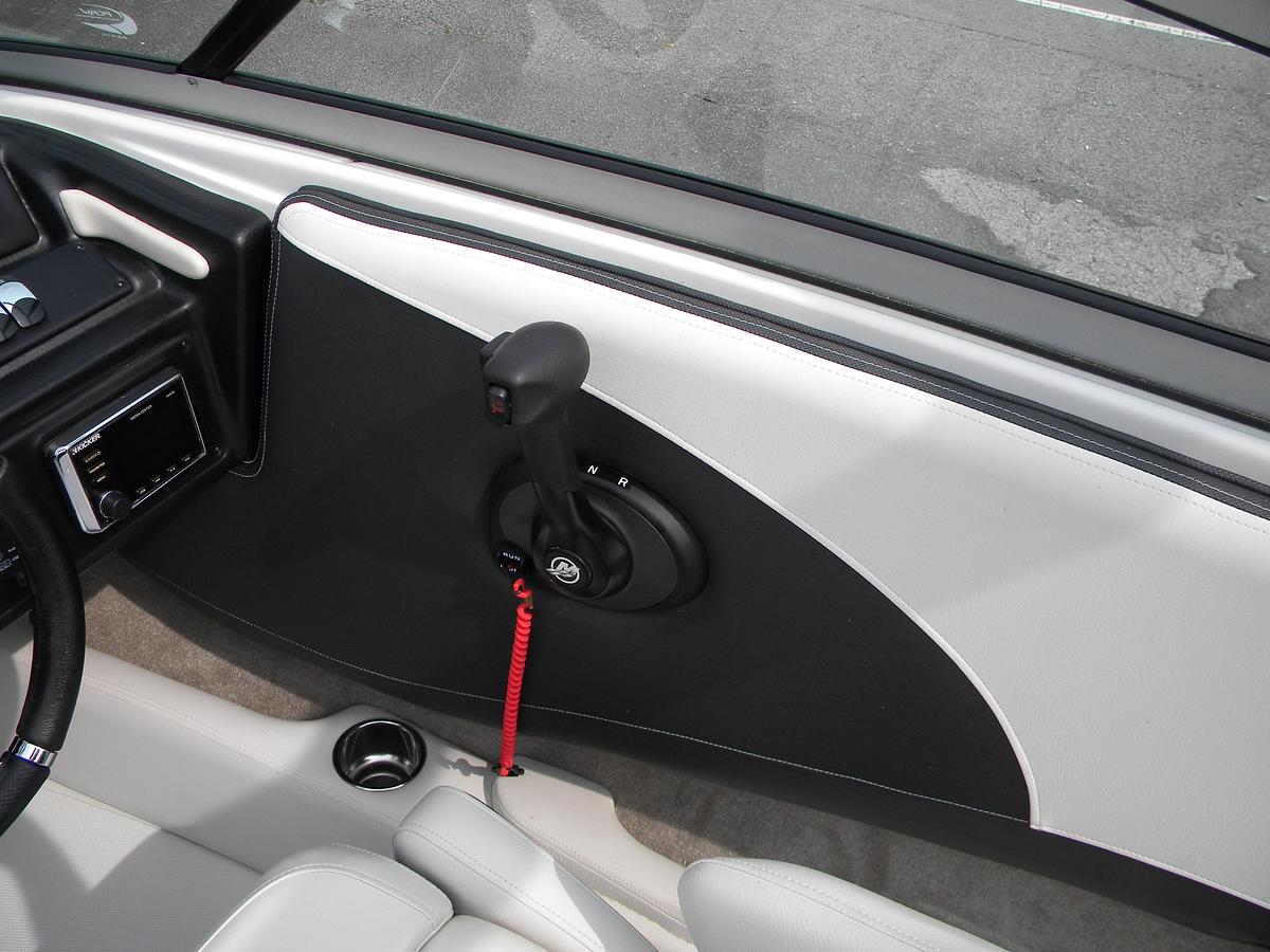 Used 2019 CROWNLINE 215 SS