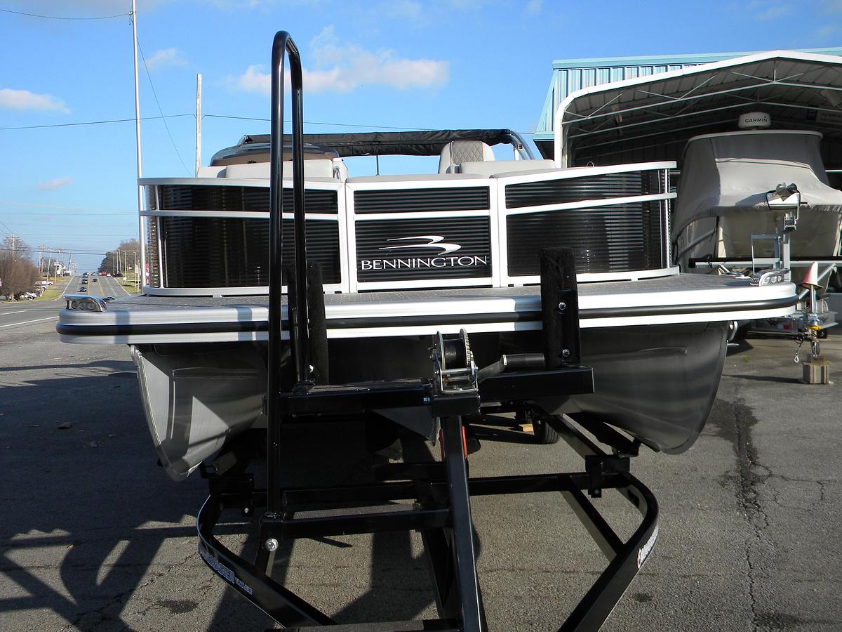 Used 2023 Bennington 23LTSB BOW RIDER