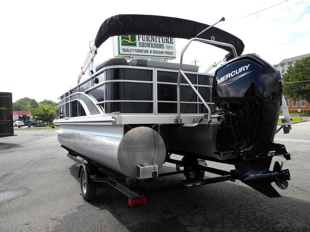 Used 2023 Bennington 21SXL