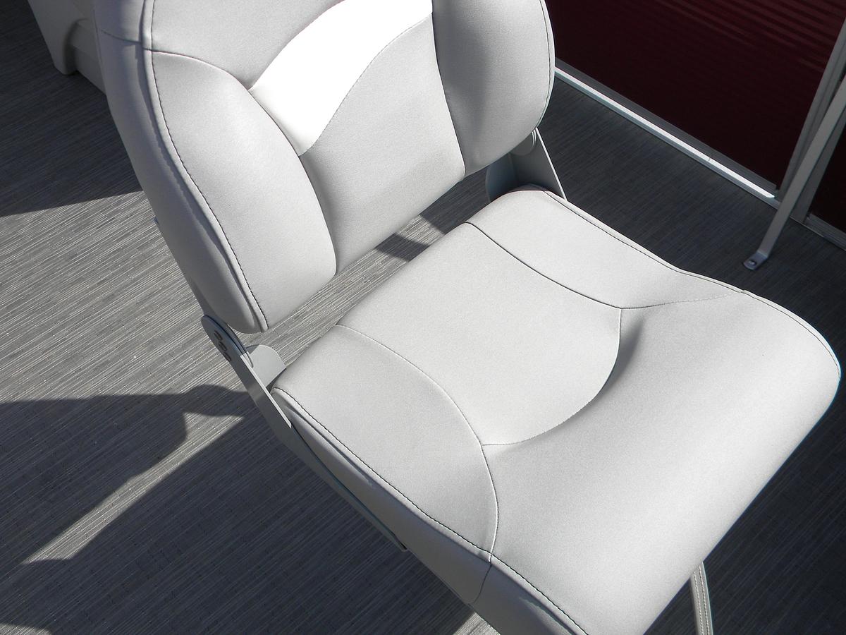 Used 2023 Bennington 20SVF