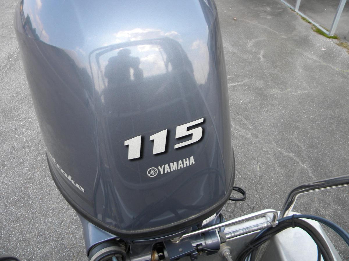 Used 2017 BENNINGTON 21SXL