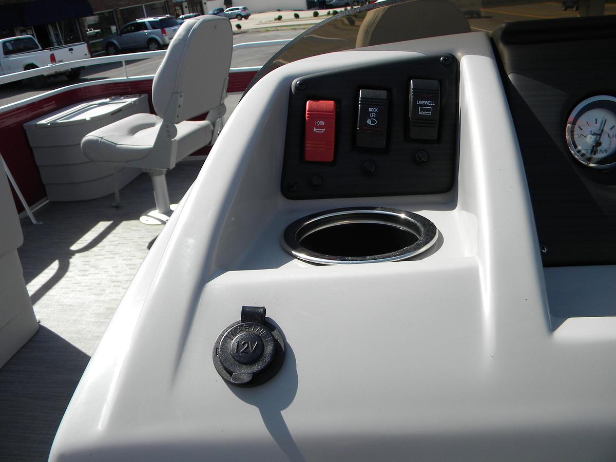 Used 2023 Bennington 20SVF