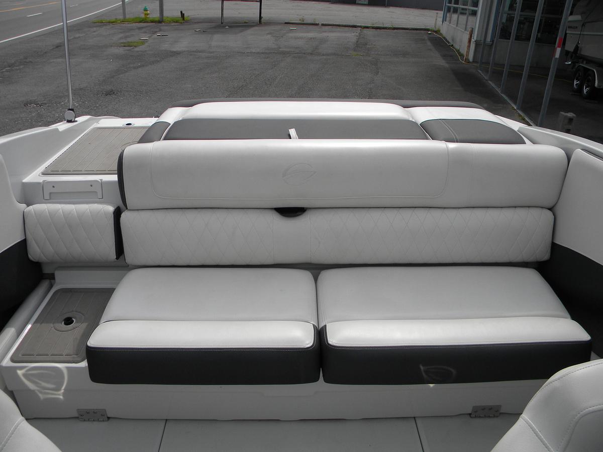 Used 2019 CROWNLINE 215 SS