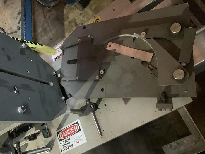 Used Holmatic Lid Applicator