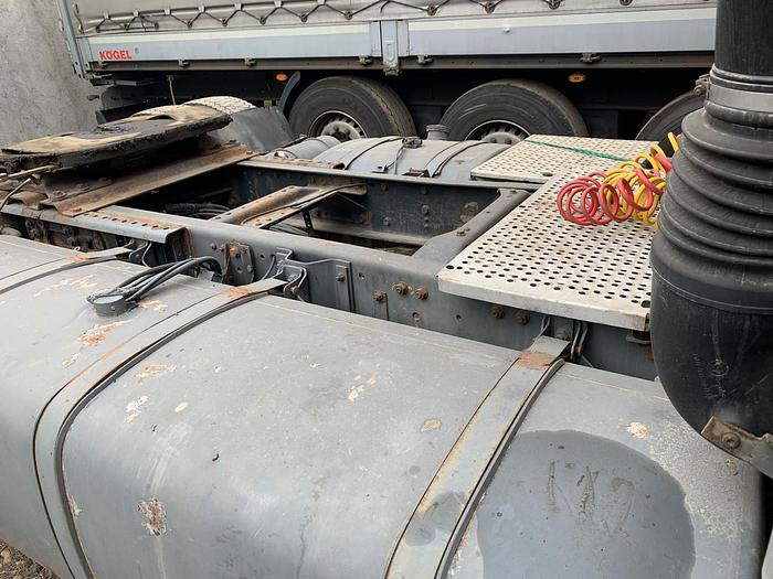 Used 2001 DAF 95 xf 430 euro 3 manual