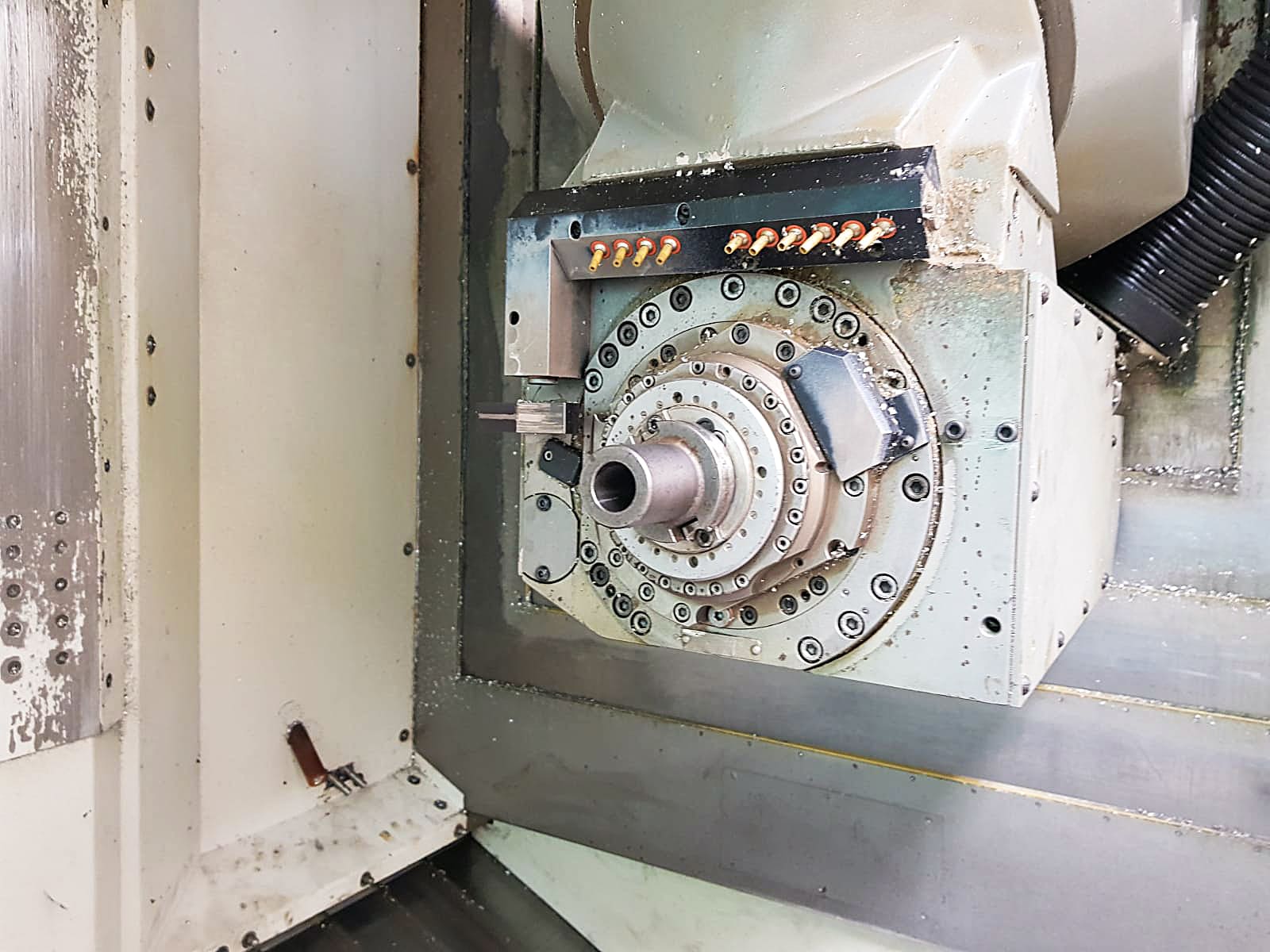 Used DECKEL MAHO DMU 60P