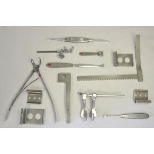 D'occasion LOT D'INSTRUMENTS POUR CHIRURGIE THORAX 1