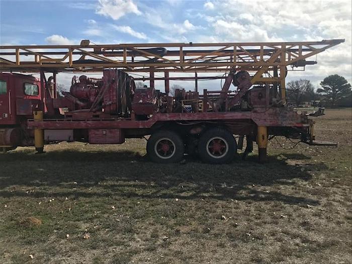 Used 1982 Midway 15M Drill Rig