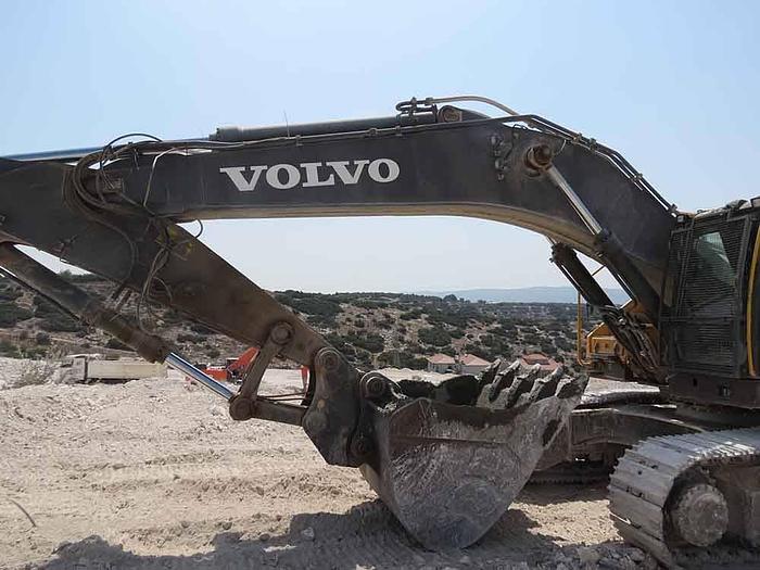 Used 2015 VOLVO EC480EL