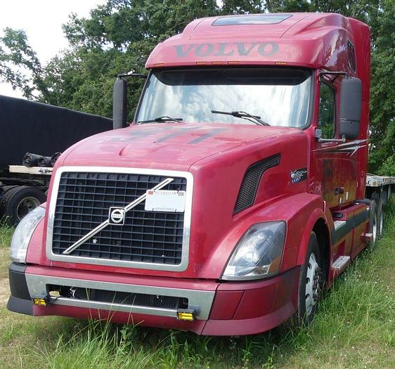 Used 2006 VOLVO VNL 64T