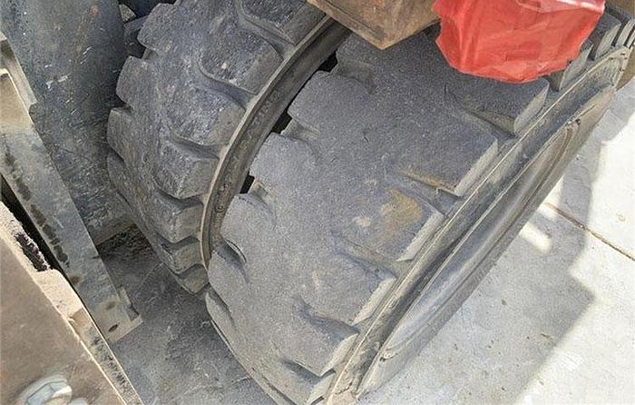 Used Forklift Truck, Caterpillar, DP50K (Used)