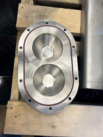 Used 4" SPX 220-U2 ROTARY LOBE PUMP - S/S - 40 HP