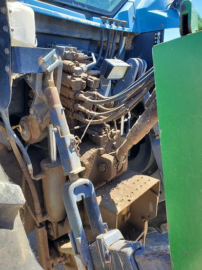 Used 1995 Ford 8870 Tractor