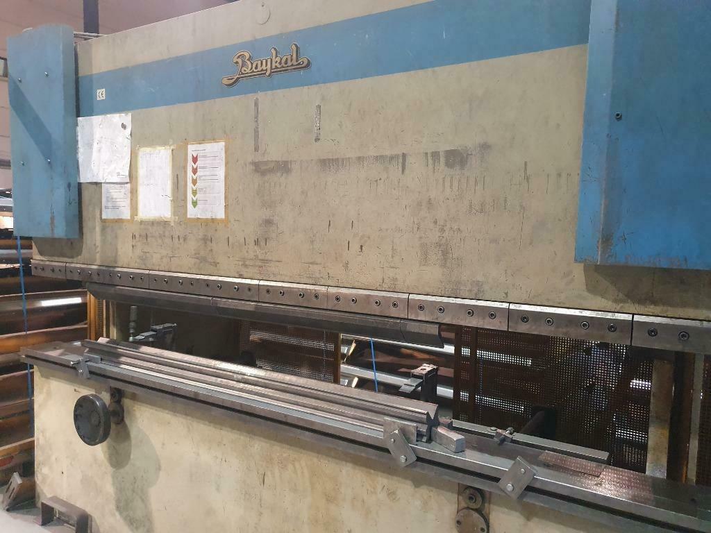 Gebruikt 1996 BAYKAL APH 3108/150