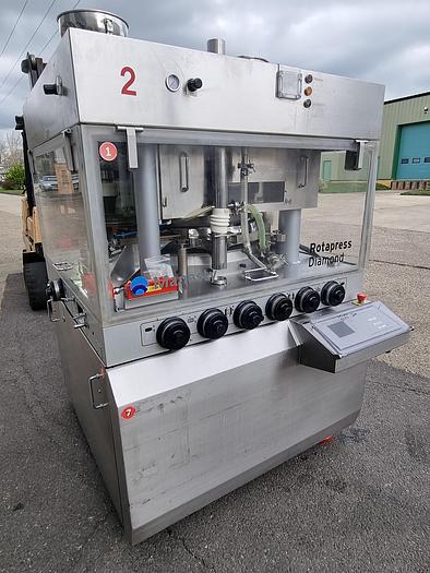 Used 2002 Manesty rotapress 55 D punches bI layer