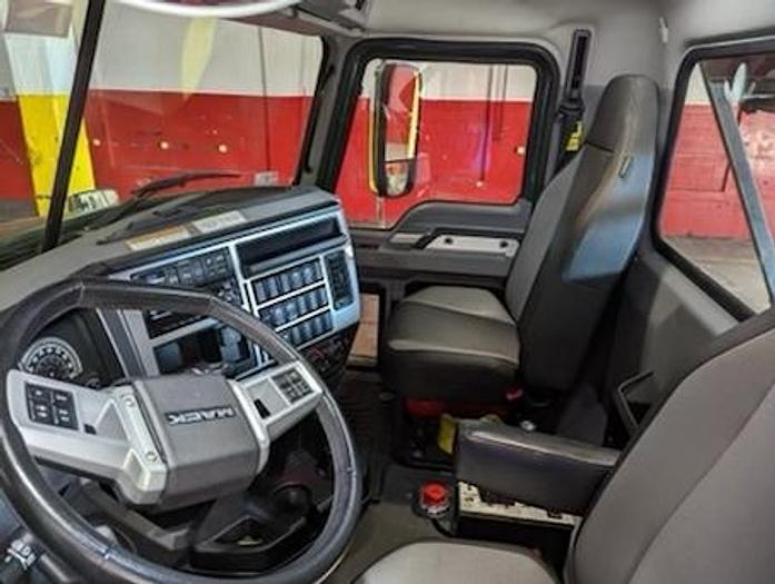 Used 2019 Mack Granite CV713