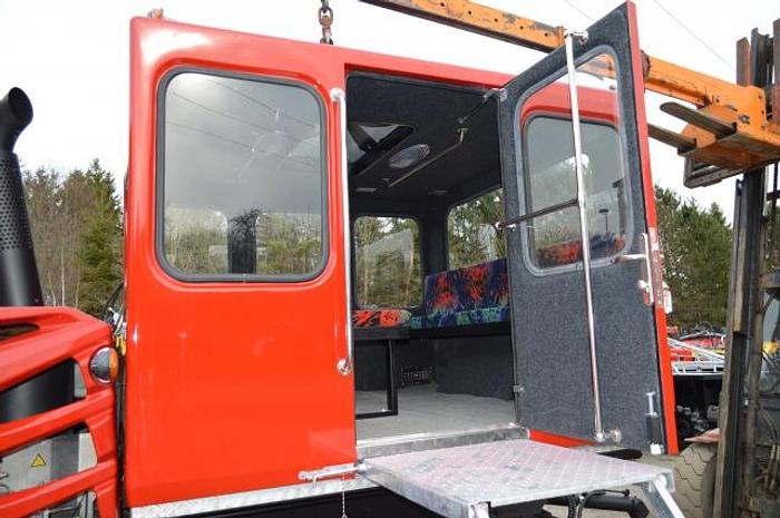 Pistentech cabin for transport for 11 person