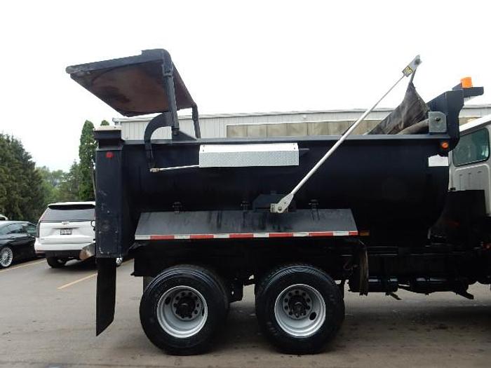 Used 14' Kybato AR-500 Quick Change Box with Kybato Quick Change 5th Wheel Plate & Aluminum headache rack