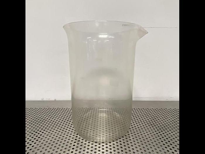 Used Duran Heavy Wall Large Capacity 9 1/2" OD Glass Beaker w/ Spout