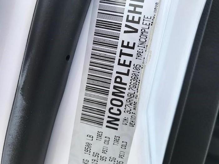 Used Versalift VST36I-MH 41ft Bucket Boom on a 2016 Ford F550 4x4 Reg Cab Truck - C605105