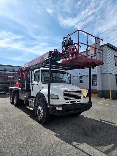 Used 2017 Elliott G85R Sign Crane on 2017 Freightliner M2-106 6x4 Reg Cab Flatbed Truck - MB7599