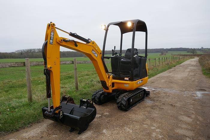 Used 2015 JCB 8018 CTS