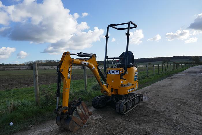 Used 2015 JCB 8008 CTS