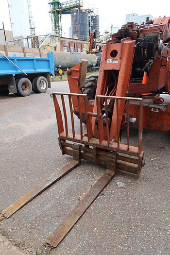 Used TRAVERSE LIFT TL-10049 ROUGH TERRAIN VARIABLE REACH FORKLIFT - ON HOLD JF