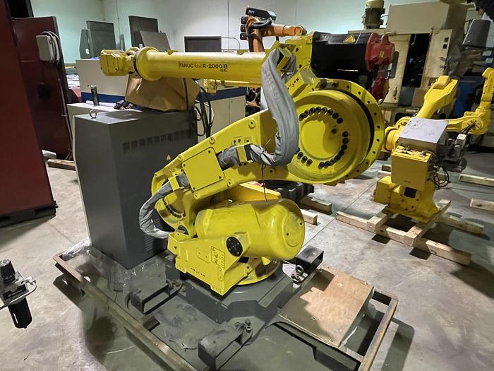 Used FANUC R2000IB/125L ROBOT WITH RJ3iC(R30iA) CONTROL, NEVER USED