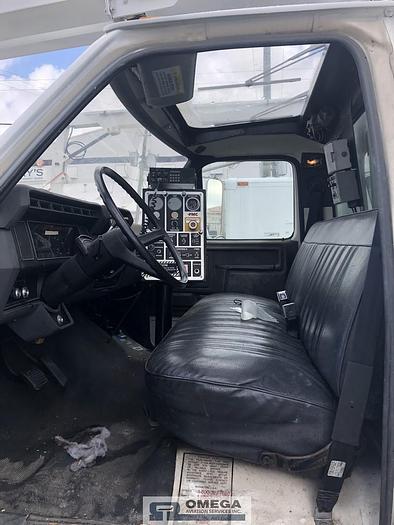 Used FMC TM1800 Aircraft Deicer (1,800 gallon tank cap) on Ford Chassis.
Low-time unit!