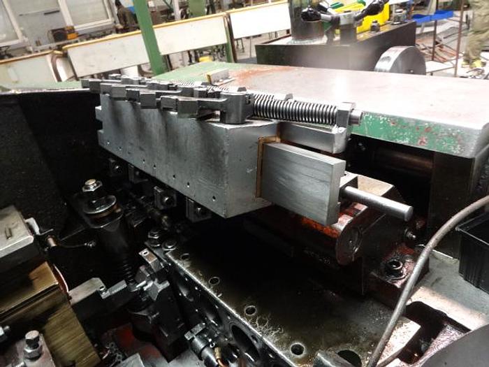 D'occasion SACMA 4 Die Progressive header type SP 25