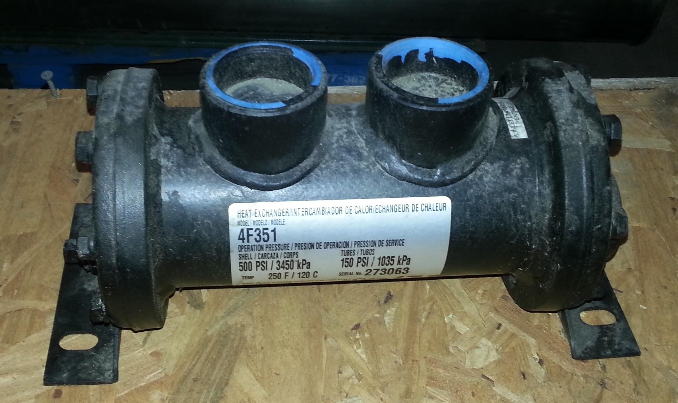 Usado FINNED OIL-WATER TUBE &amp; SHELL HEAT EXCHANGER