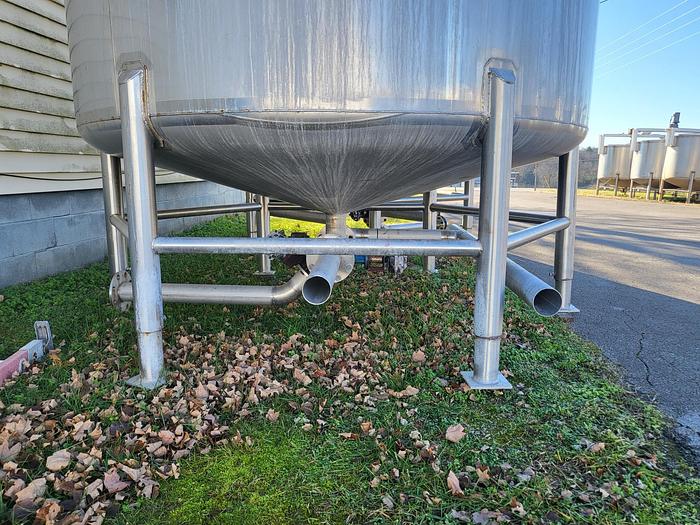 Used 4,000 GALLON WALKER CONE BOTTOM STORAGE TANK - S/S