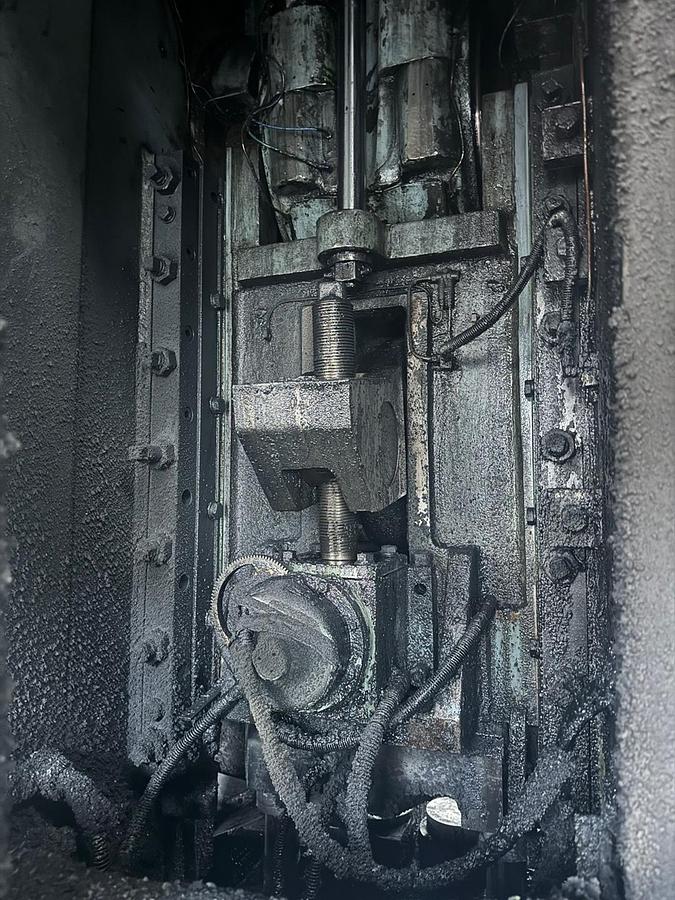 Used 1300 tons Press Hot Forging Hosung HFP-1300