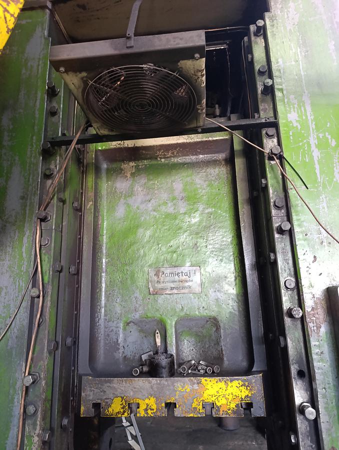 Used 400 tons Press Trimming TMP Voronezh Russia KA2536