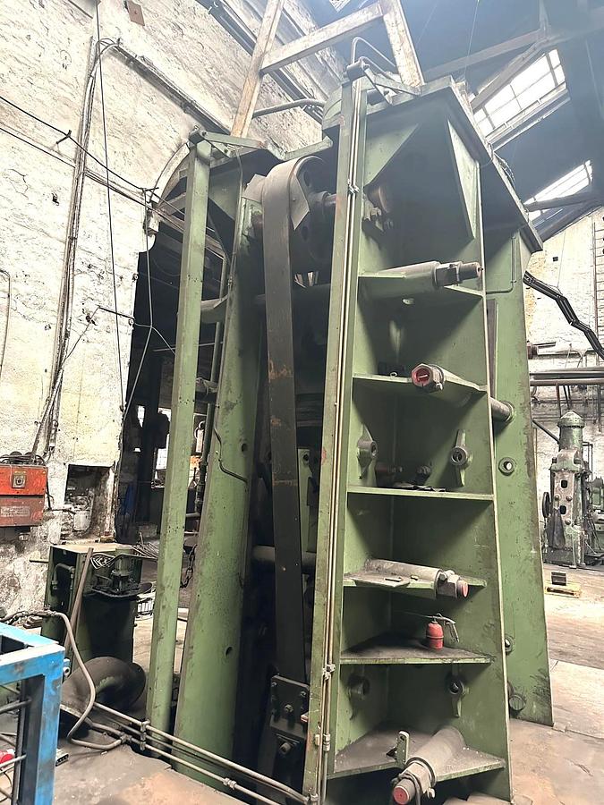 Used 40 tons Hammer Counterblow Beche DCH40