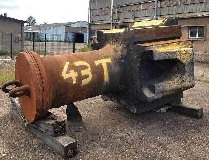 Used 40 tons Hammer Counterblow Beche (Schloemann) DGH40