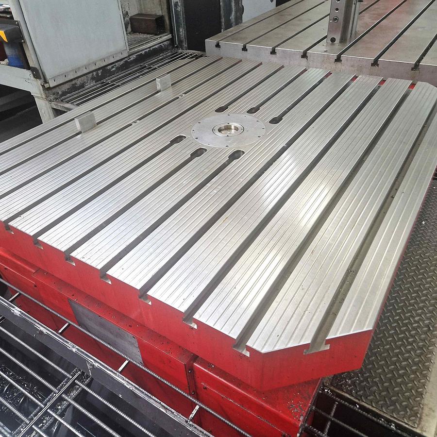 Used Borer Horizontal Floor Type CNC EMSIL