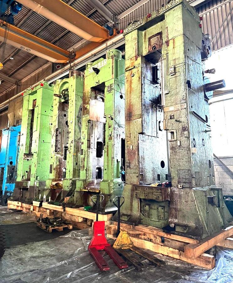 Used 2000 tons Press Knuckle Joint Coining Schuler PKn20