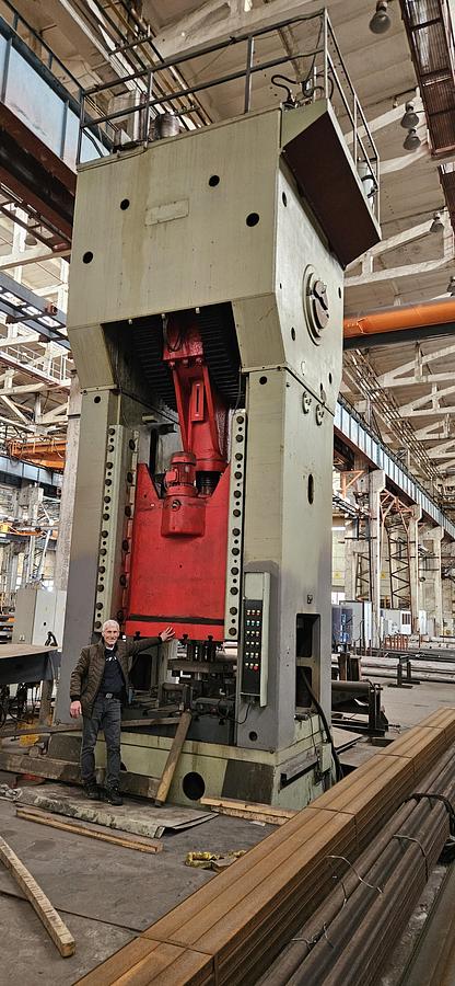 Used 1250 tons Press Trimming WMW Erfurt, Germany PKZE1250