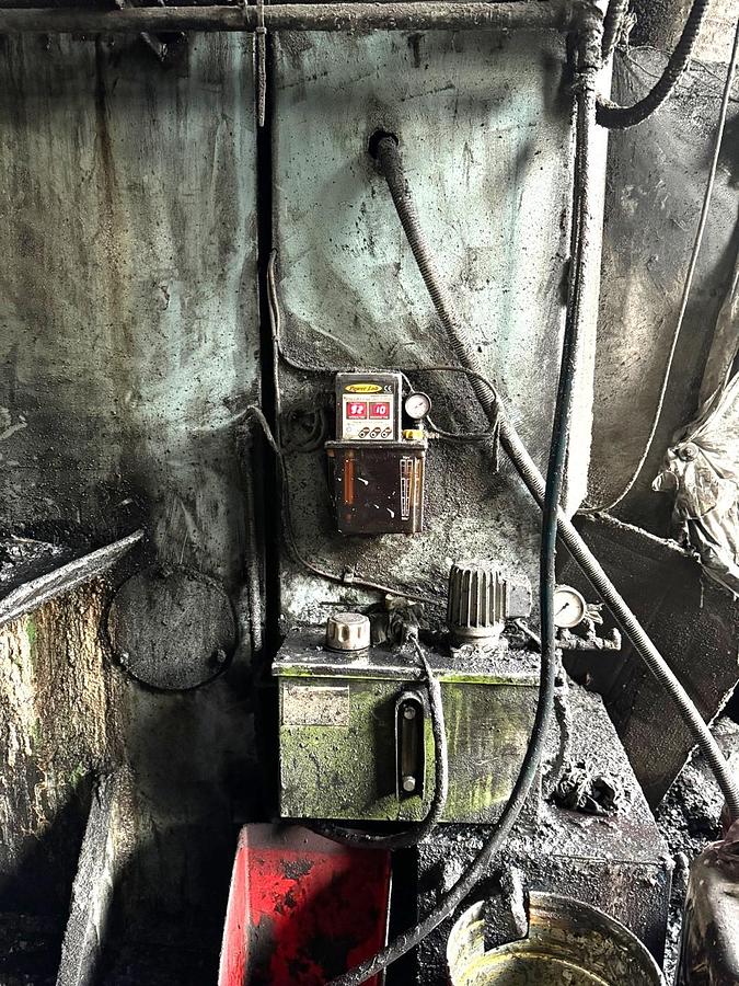 Used 1300 tons Press Hot Forging Hosung HFP-1300