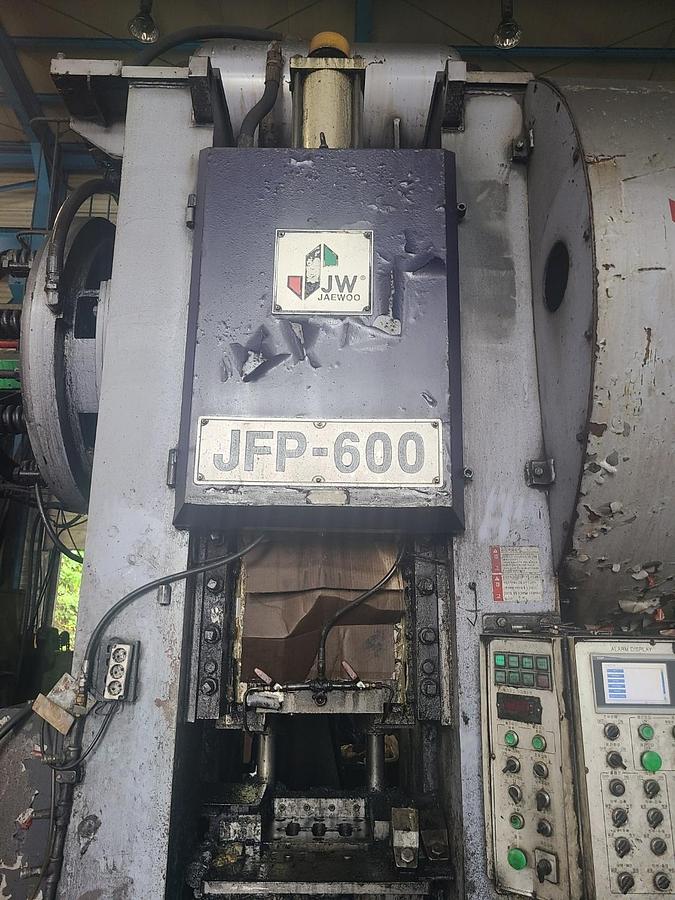 Used 600 tons Press Hot Forging Jaewoo JFP-600