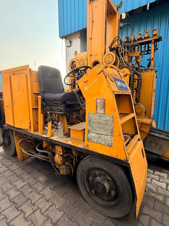 Used 3 tons Manipulator Wellman UK