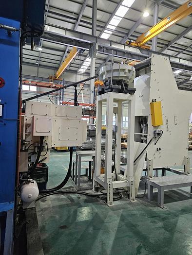 Used 650 tons Press Cold Forging JH Press HNKJ650