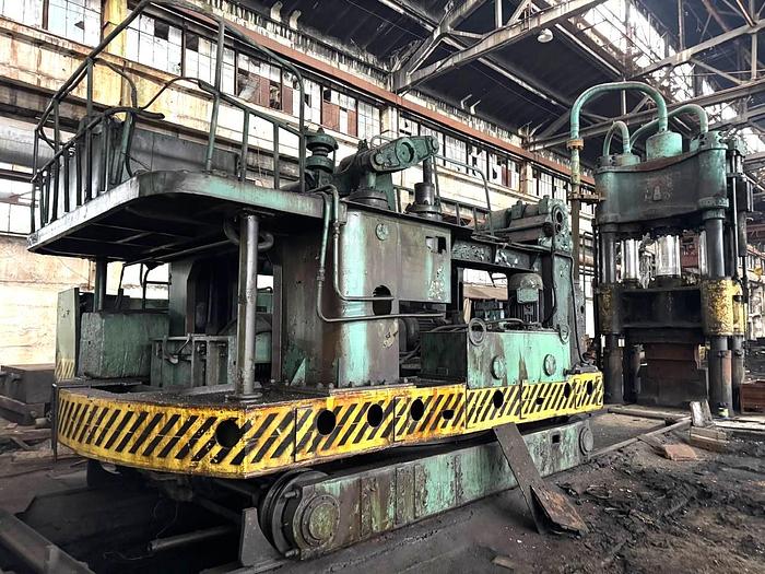 Used 5 tons Manipulator Russian MK-5-66