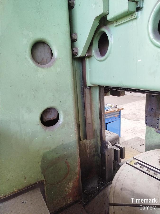 Used Lathe Vertical Turning Tos SK25B