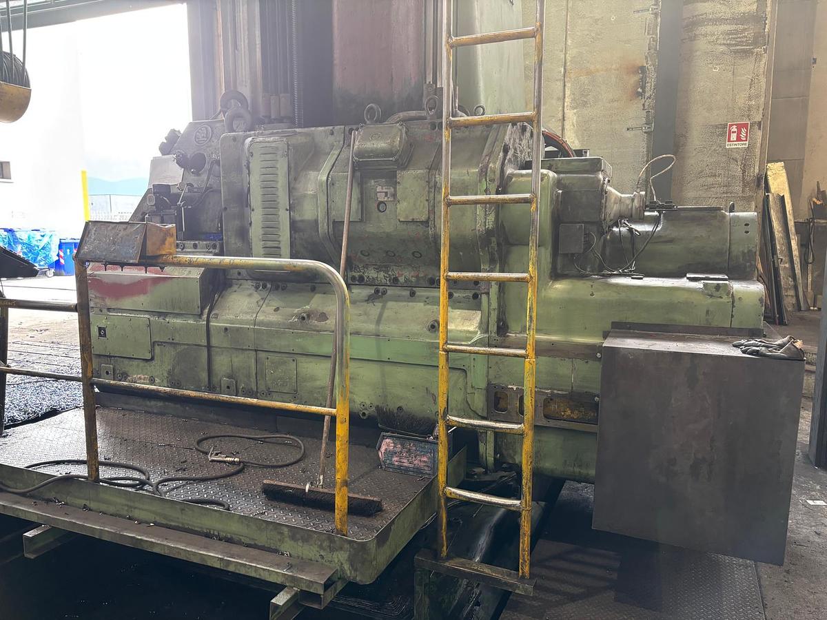 Used Borer Horizontal Ram Type CNC Pama