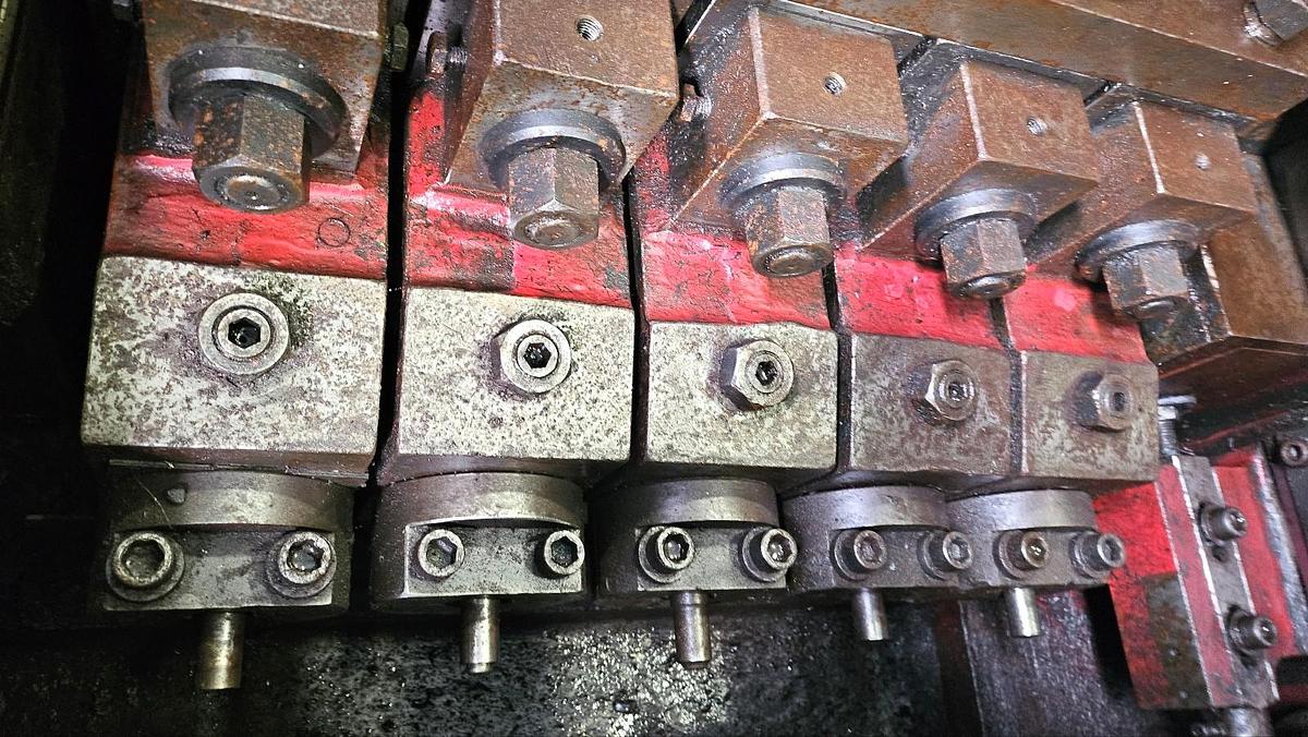 Nut Former Chun-Zu Taiwan CNF-165SP