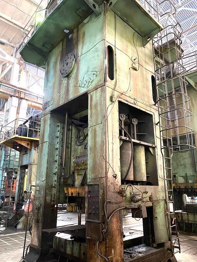 Used 1600 tons Press Trimming TMP Voronezh Russia K2542